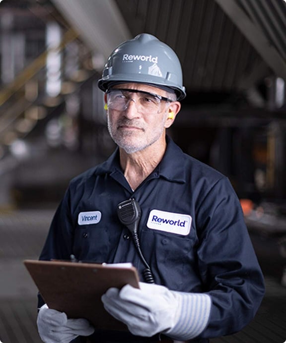 Reworld employee ready to accept healthcare waste