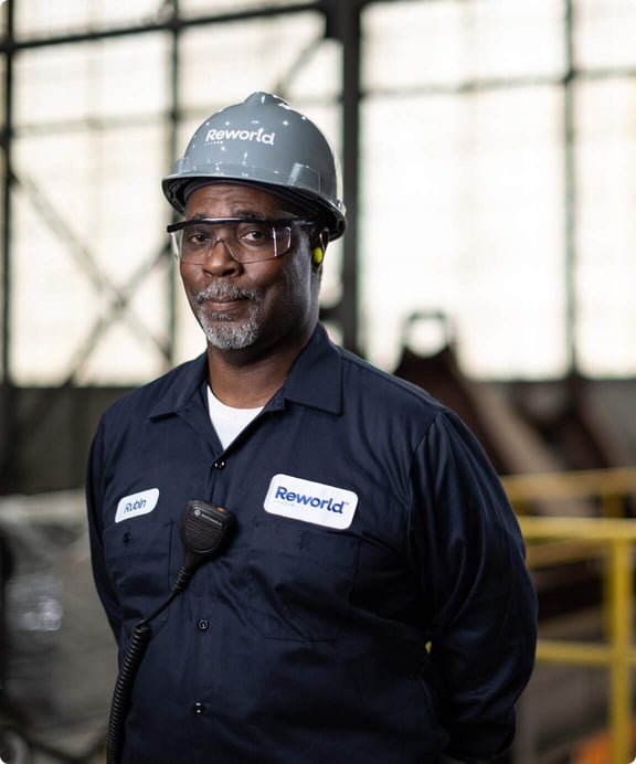 Reworld employee in facility