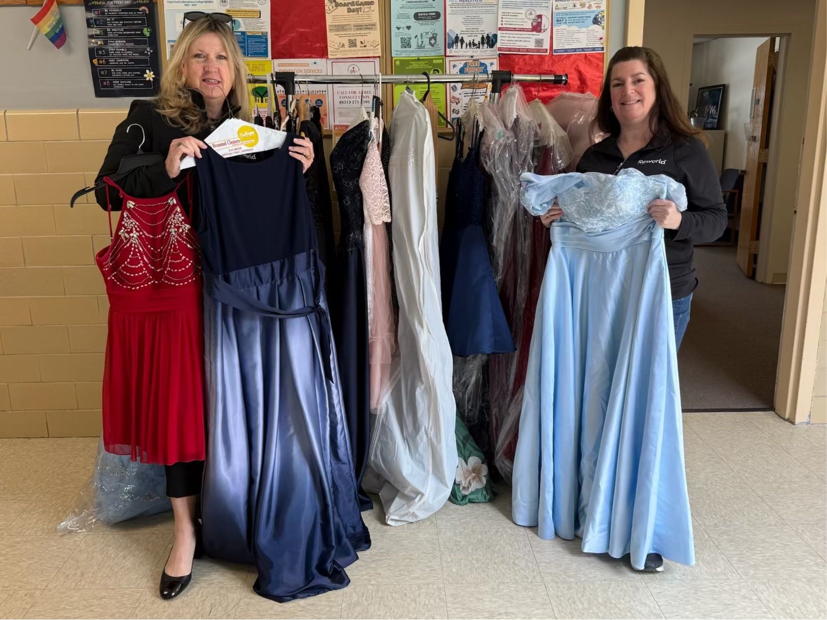 The Prom Restyle Project Reworld™ Long Island Donates Dresses to Project Prom